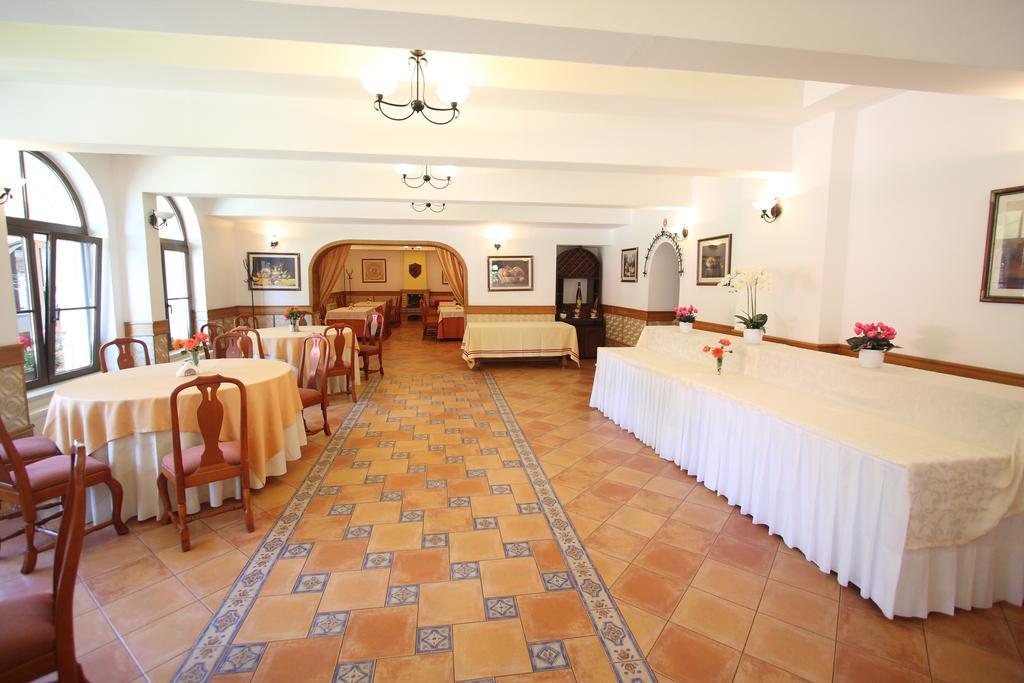 פויאנה ברשוב Hotel Ruia מראה חיצוני תמונה